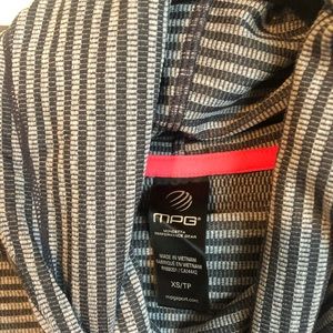 MPG Dry-fit longsleeve workout pullover